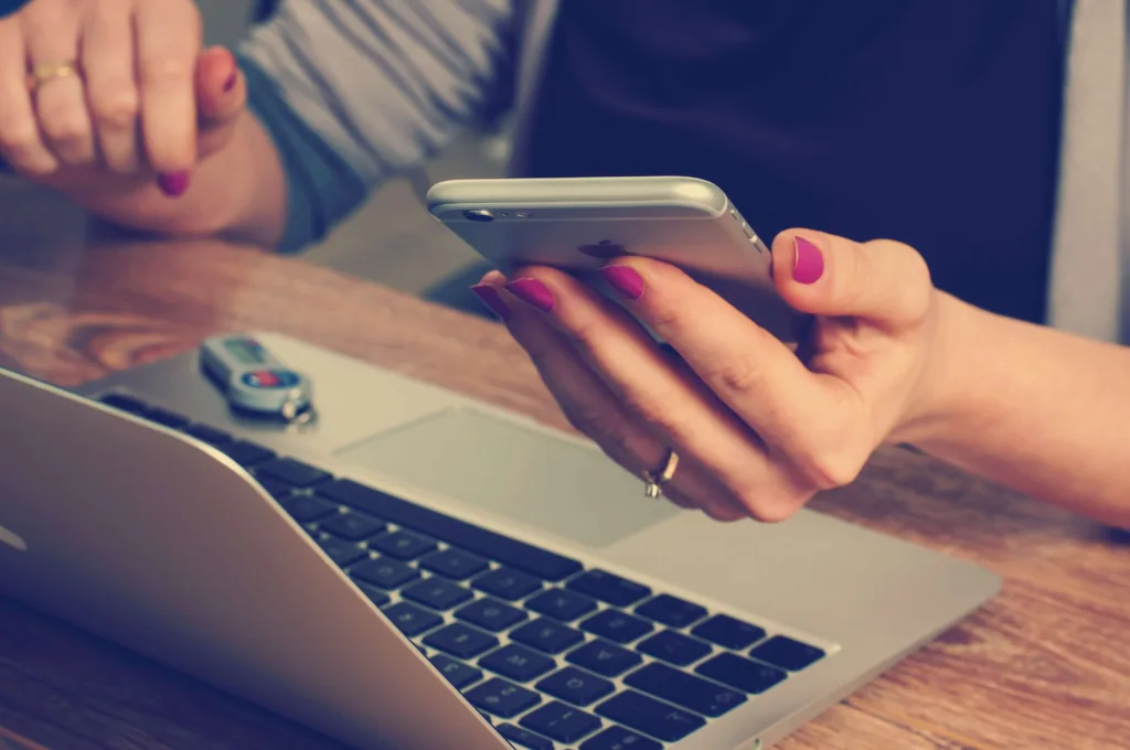 Prise de contact par téléphone ou visio